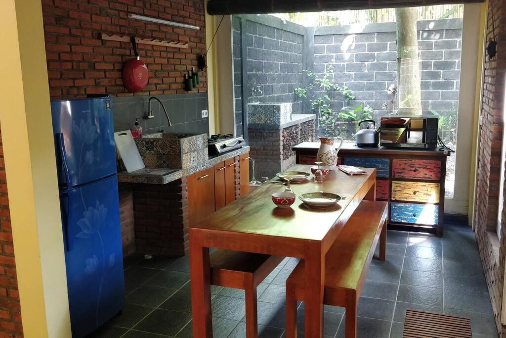 Villa King: Unique Villa With Indoor Swimming Pool Amed  Bagian luar foto