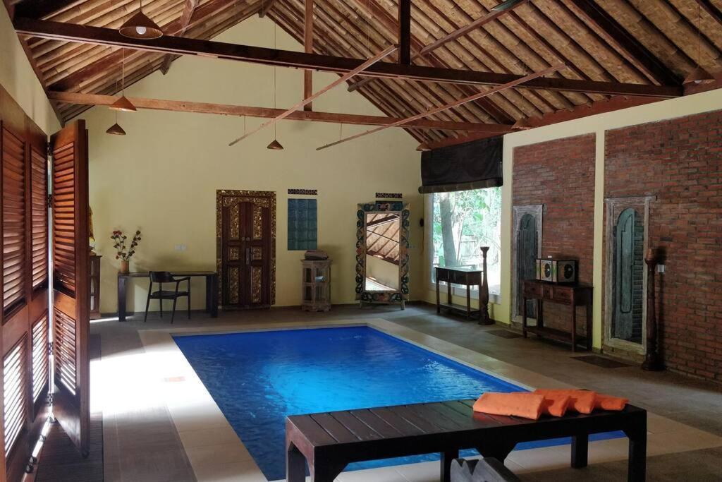 Villa King: Unique Villa With Indoor Swimming Pool Amed  Bagian luar foto