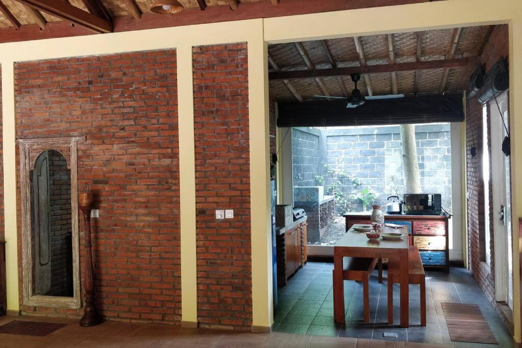 Villa King: Unique Villa With Indoor Swimming Pool Amed  Bagian luar foto