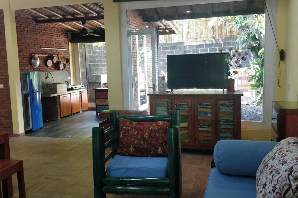 Villa King: Unique Villa With Indoor Swimming Pool Amed  Bagian luar foto